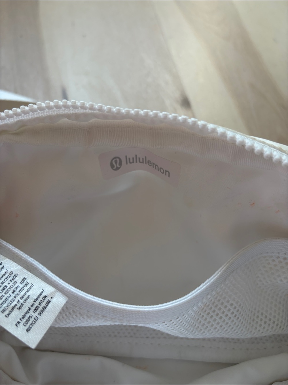 lululemon waist bag white silver decal - Picture 9 of 9